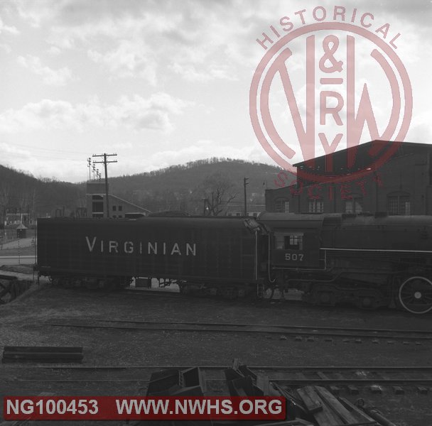 VGN BA 507 at Roanoke, VA with tender