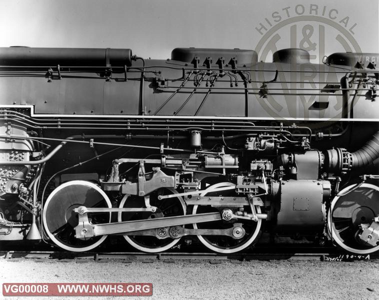Class AG #900 (Builder Photo) Right rear drivers & cylinders - B&W