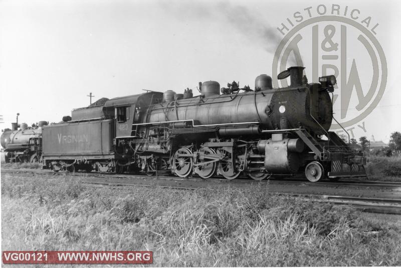 Class MB #423, Right Side View - B&W @Sewells Point Shops