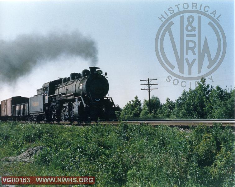 Class "MB" #453 - Right 3/4 View - Color - @ MP 4.5 on Sewells Point Branch (Action)