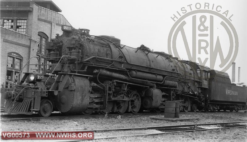 VGN Steam Locomotive, USB #723 with train, Princeton, WV