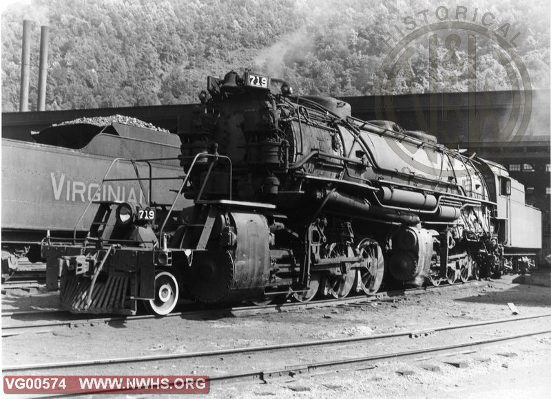 VGN Steam Locomotive, USA #719  Mullens, WV