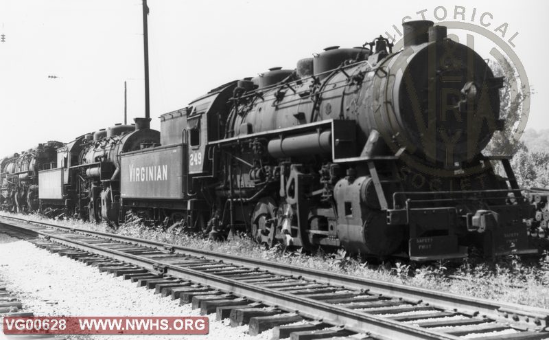 VGN Steam locomotive SB class #249