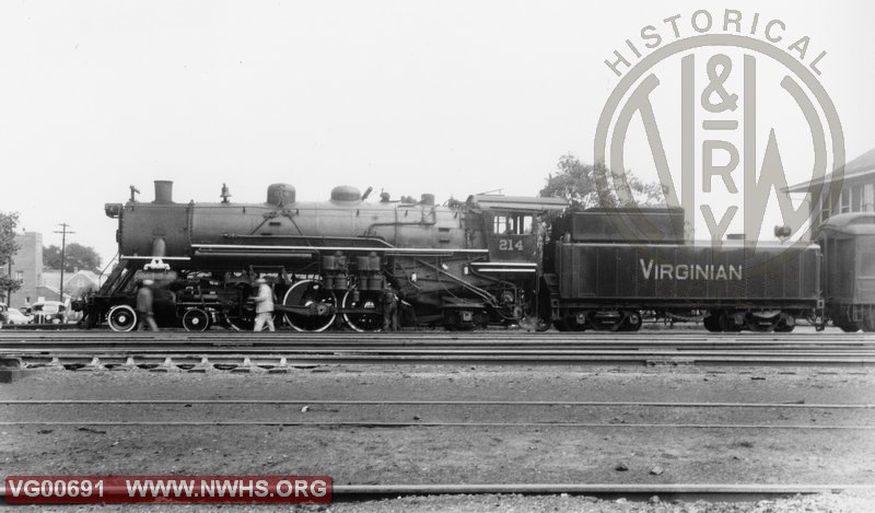 VGN Steam Locomotive 4-6-2 Class PA #214 Victoria, VA