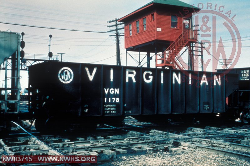 Virginian Hopper H34 #1178 at AC Tower, Marion Oh