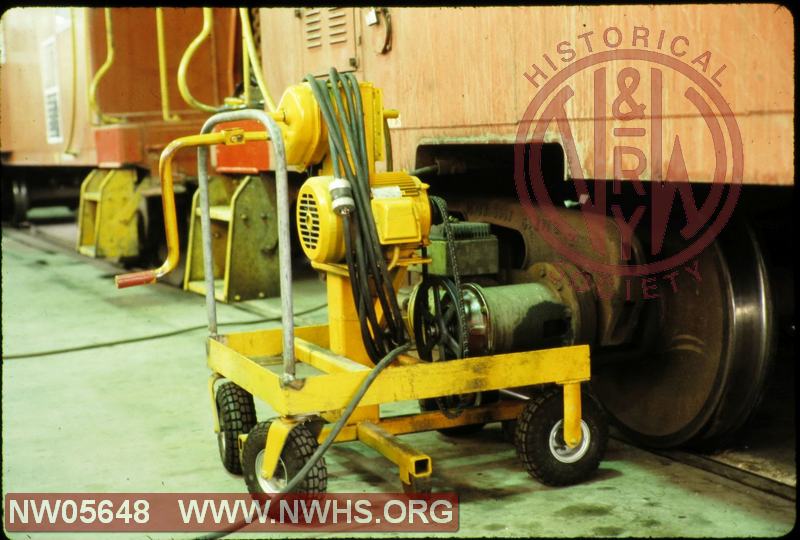 Slides 5636 - 5676 Show tools, fixtures, trucks, & fork lifts at various Southern Railway car shops