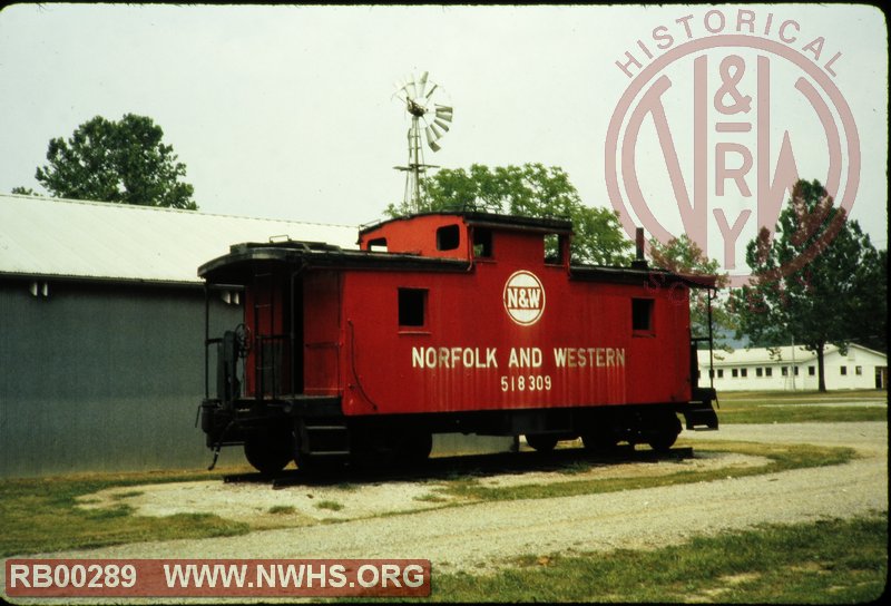 N&W Class CF Caboose #518309 at Lucasville, OH