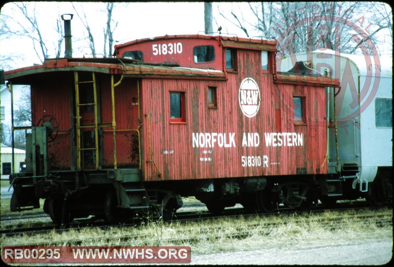 N&W Class CF Caboose #518310 at Bellevue, OH