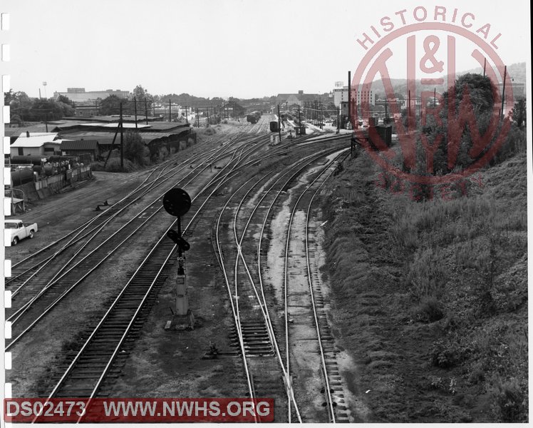 N&W: Bristol Yard:Looking West at middle yard Bristol, from Mary Street Bridge.