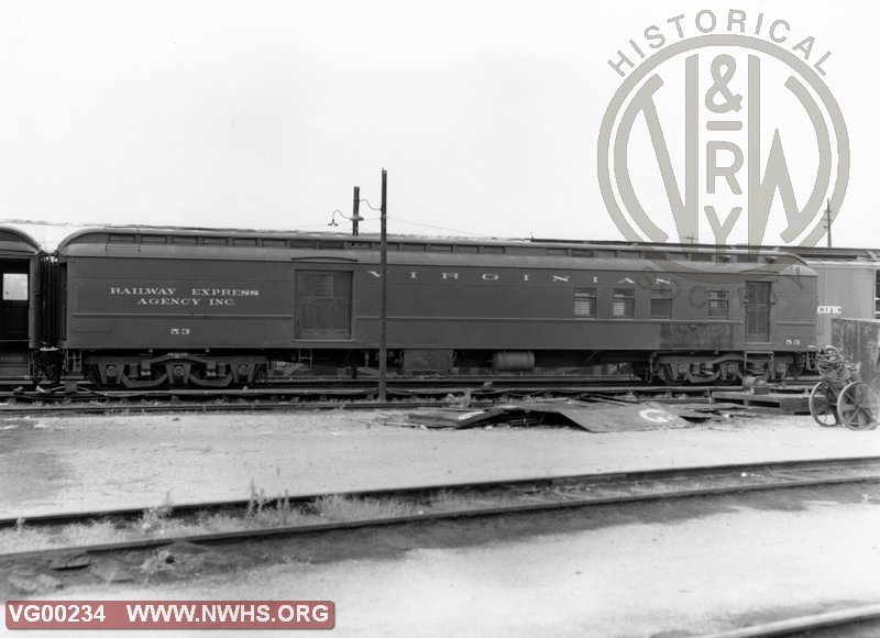 BM-3 Baggage & Mail Car, Sideview, B&W, @ Roanoke, VA