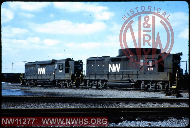 N&W EMD GP35 #229 and N&W EMD GP30 #547 at Norfolk, VA