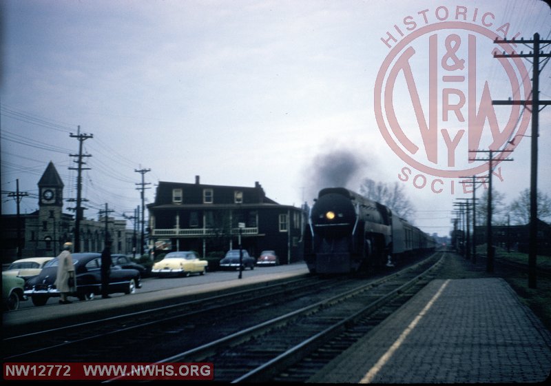 Unknown loco on passenger train at Winton Place station (north of Cincinnati Union Terminal)